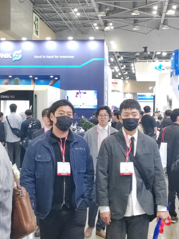 1713170465653313.png image.png