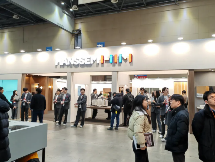 1739960522340563.png image.png